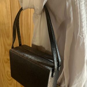 🩶🫶🏻🌸La Regale Metallic Silver/Grey Clutch🌸🫶🏻🩶